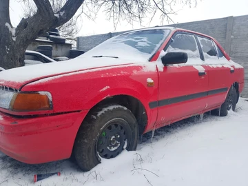 Авто Mazda 323 1993 № 8458727