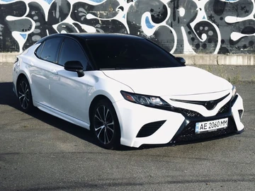 Авто Toyota Camry 2018 № 8459352