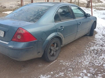 Авто Ford Mondeo 2002 № 8459397