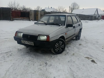 Авто ВАЗ 2109 1990 № 8459411