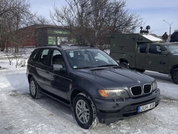 Авто BMW X5 2002 № 8459414