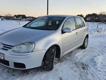 Авто Volkswagen Golf 2005 № 8459485