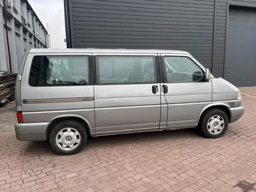 Авто Volkswagen Multivan 1997 № 8459491