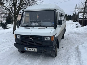 Авто Mercedes Mb 1994 № 8459493