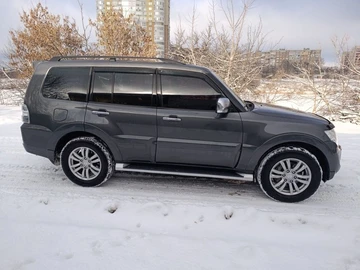 Авто Mitsubishi Pajero 2013 № 8459984
