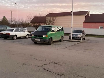 Авто Volkswagen Transporter 2001 № 8460048