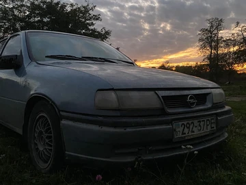 Авто Opel Admiral 1984 № 8460426
