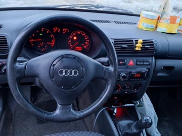 Авто Audi A3 2000 № 8460453