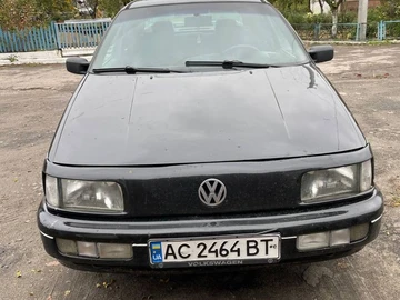 Авто Volkswagen Passat Sedan 1988 № 8460485