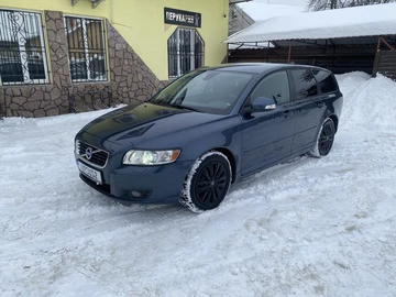 Авто Volvo V50 2010 № 8460541