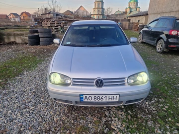 Авто Volkswagen Golf 2002 № 8460783