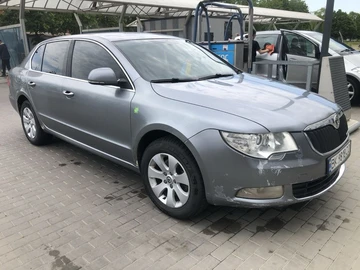 Авто Skoda Superb 2011 № 8461058