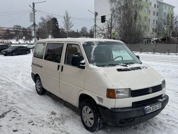Авто Volkswagen Transporter 1994 № 8461090