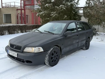Авто Volvo V40 Kombi 2001 № 8461242