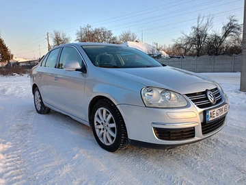 Авто Volkswagen Jetta 2006 № 8461394