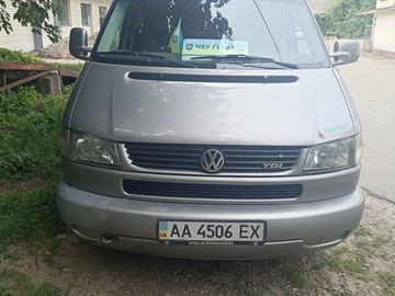 Авто Volkswagen Transporter 2000 № 8461551