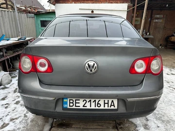 Авто Volkswagen Passat Sedan 2005 № 8461618