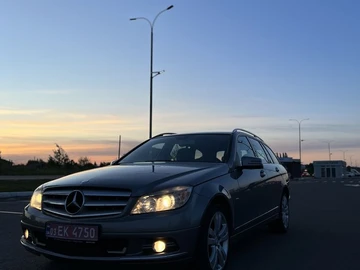 Авто Mercedes 220 2010 № 8461688