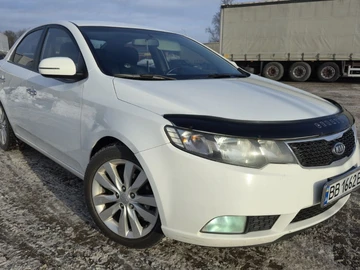 Авто KIA Cerato Forte  2010 № 8461986