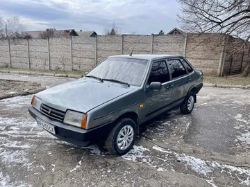 Авто ВАЗ 21099 1991 № 8462049
