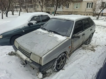 Авто ВАЗ 2109 1995 № 8462089