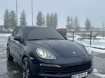 Авто Porsche Cayenne 2012 № 8462093