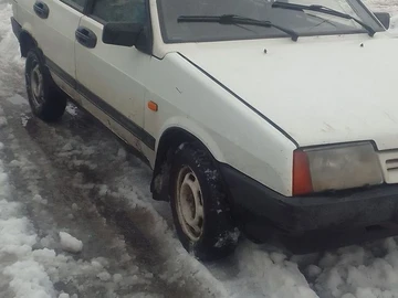 Авто ВАЗ 2109 1992 № 8462140