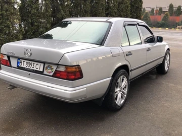 Авто Mercedes W124 1989 № 8462311