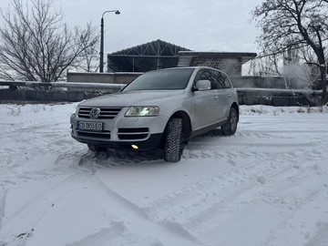 Авто Volkswagen Touareg 2005 № 8462351