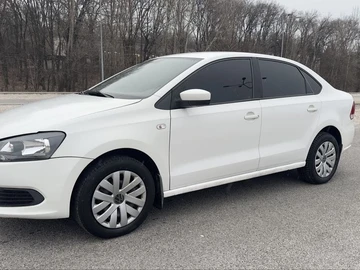 Авто Volkswagen Polo 2012 № 8462494