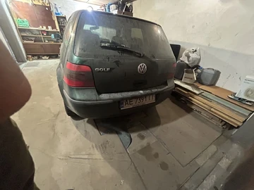 Авто Volkswagen Golf 1999 № 8462683