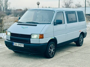 Авто Volkswagen Transporter 2001 № 8462716