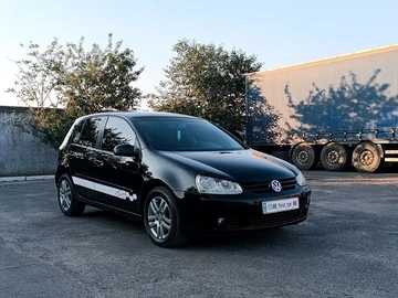 Авто Volkswagen Golf 2005 № 8462724