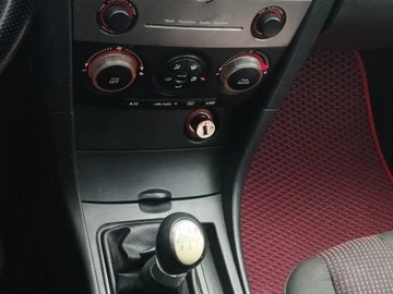 Авто Mazda 3 2004 № 8462780