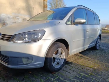 Авто Volkswagen Touran 2010 № 8462790