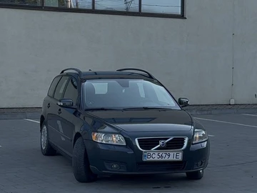 Авто Volvo V50 2009 № 8463041