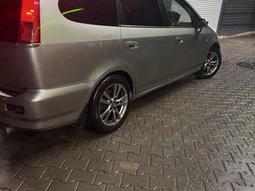 Авто Honda Stream 2002 № 8463065