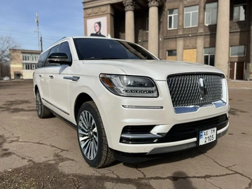 Авто Lincoln Navigator 2021 № 8463295