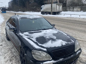 Авто Mercedes 220 2000 № 8463327