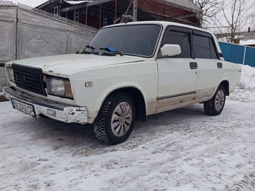 Авто ВАЗ 2107 1990 № 8463350