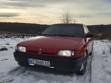 Авто Mazda 323 1994 № 8463527