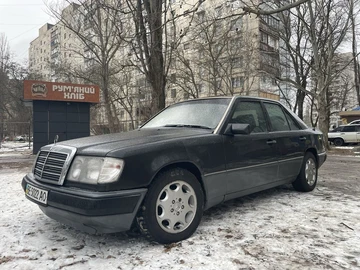 Авто Mercedes W124 1993 № 8463575