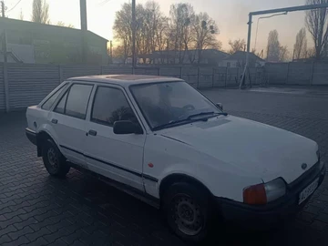 Авто Ford Escort 1990 № 8463690