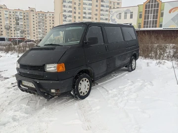 Авто Volkswagen Transporter 1993 № 8463713