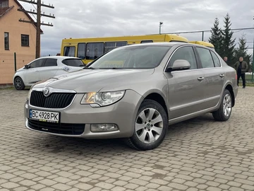 Авто Skoda Superb 2010 № 8463734