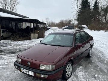 Авто Volkswagen Passat Sedan 1991 № 8463884