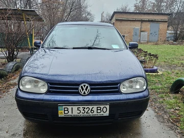 Авто Volkswagen Golf 2000 № 8463979