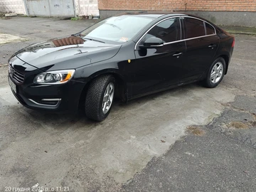 Авто Volvo S60 2013 № 8464148