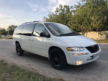 Авто Chrysler Town Country 1999 № 8464219