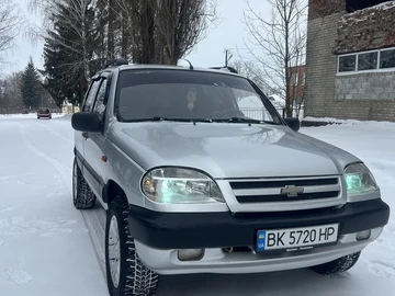 Авто Chevrolet Niva 2004 № 8464296